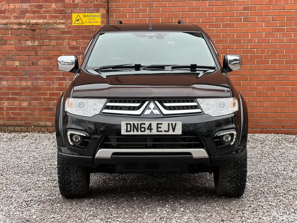 2014-mitsubishi-l200-25td-barbarian-auto-big-1
