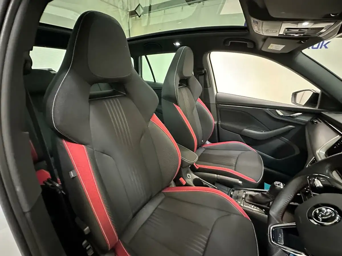 2021-skoda-kamiq-10-tsi-monte-carlo-109ps-dsg-big-14