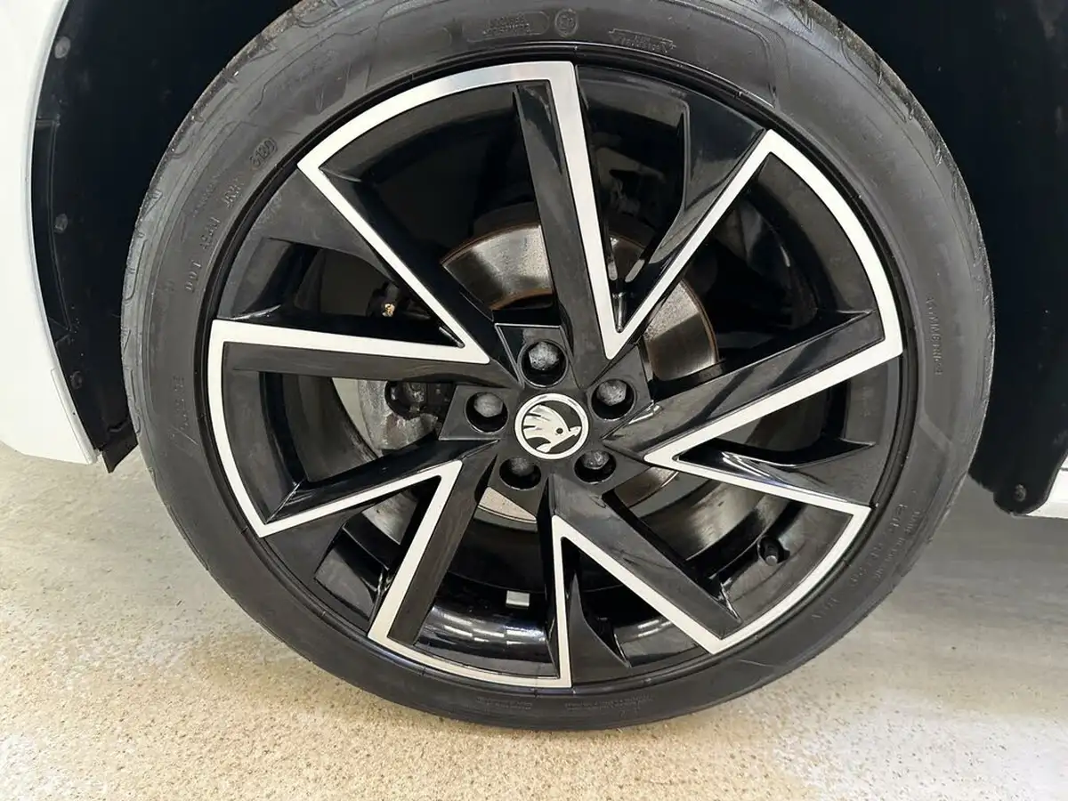 2021-skoda-kamiq-10-tsi-monte-carlo-109ps-dsg-big-38