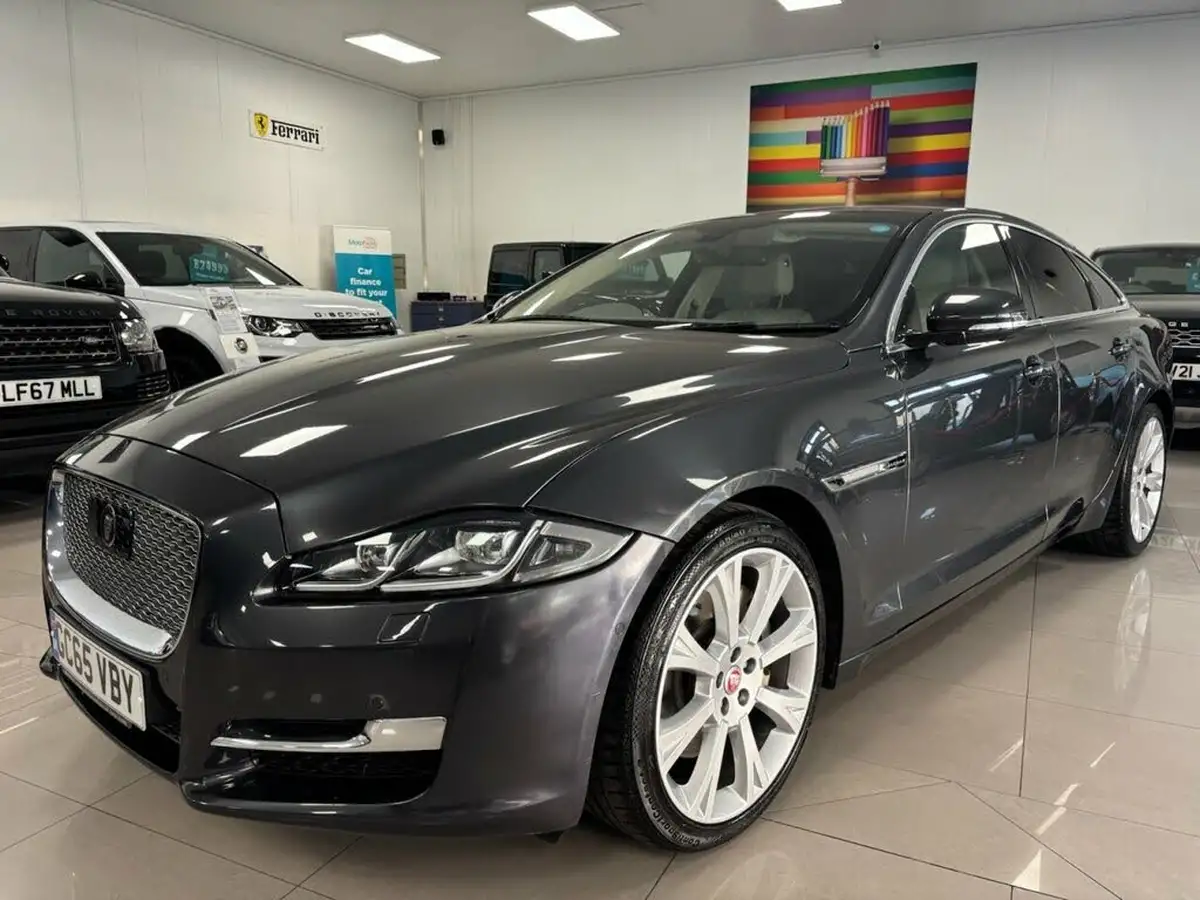 2015-jaguar-xj-series-30td-xj-portfolio-swb-auto-big-2