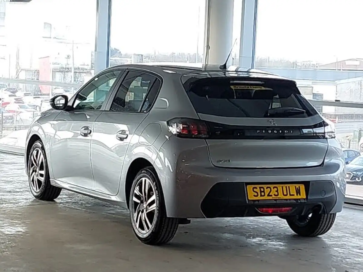 2023-peugeot-208-12-puretech-active-premium-75ps-big-1