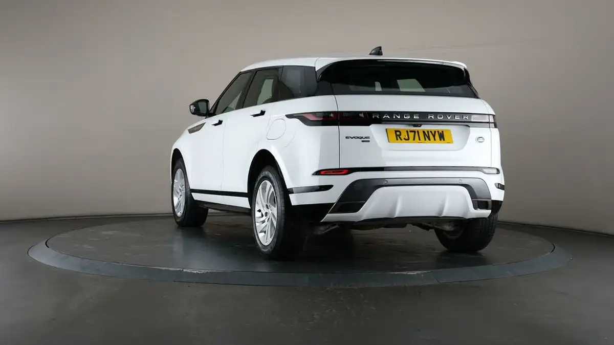 2022-land-rover-range-rover-evoque-15-p300e-r-dynamic-s-big-50