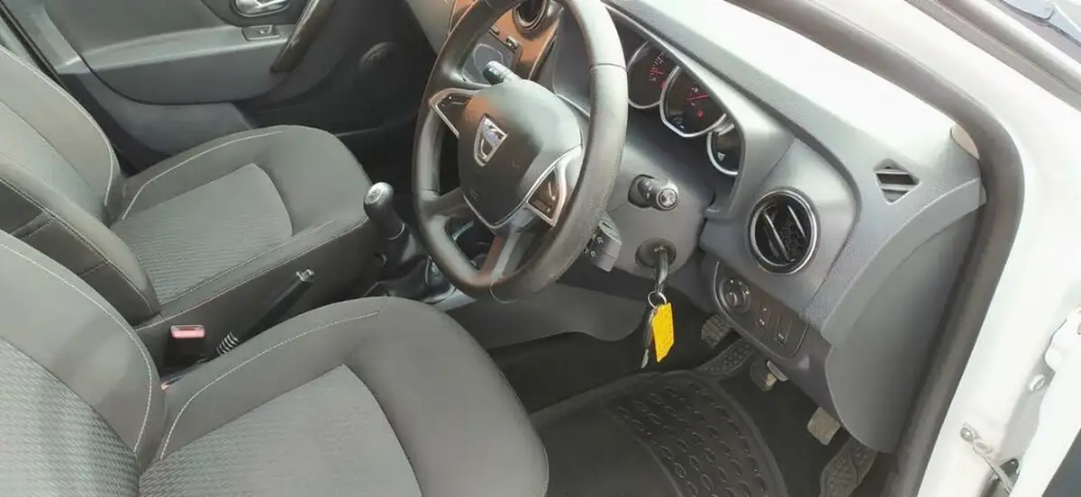 2018-dacia-logan-mcv-09-tce-comfort-big-22