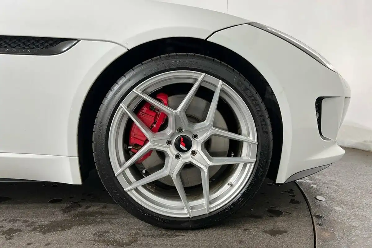 2014-jaguar-f-type-50-r-coupe-big-13