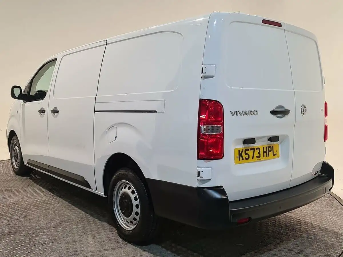 2023-vauxhall-vivaro-15td-2900-l2h1-prime-big-2