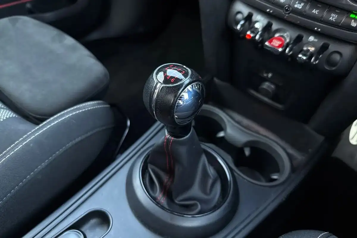 2019-mini-countryman-15-cooper-sport-big-22