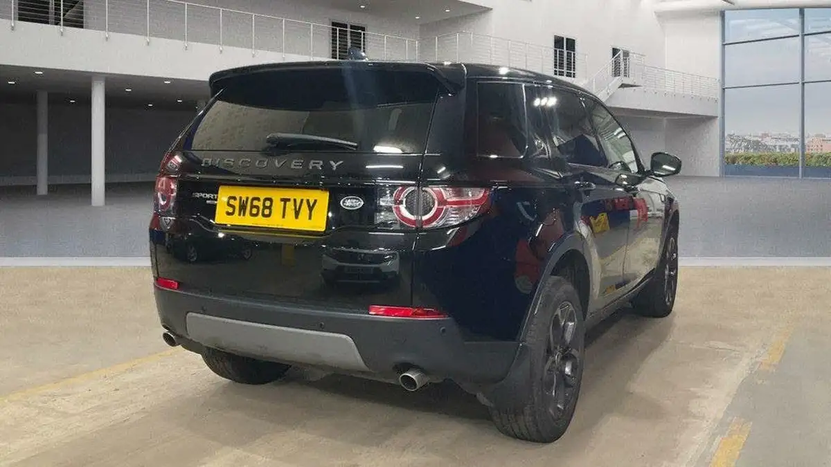 2019-land-rover-discovery-sport-20td4-landmark-big-7