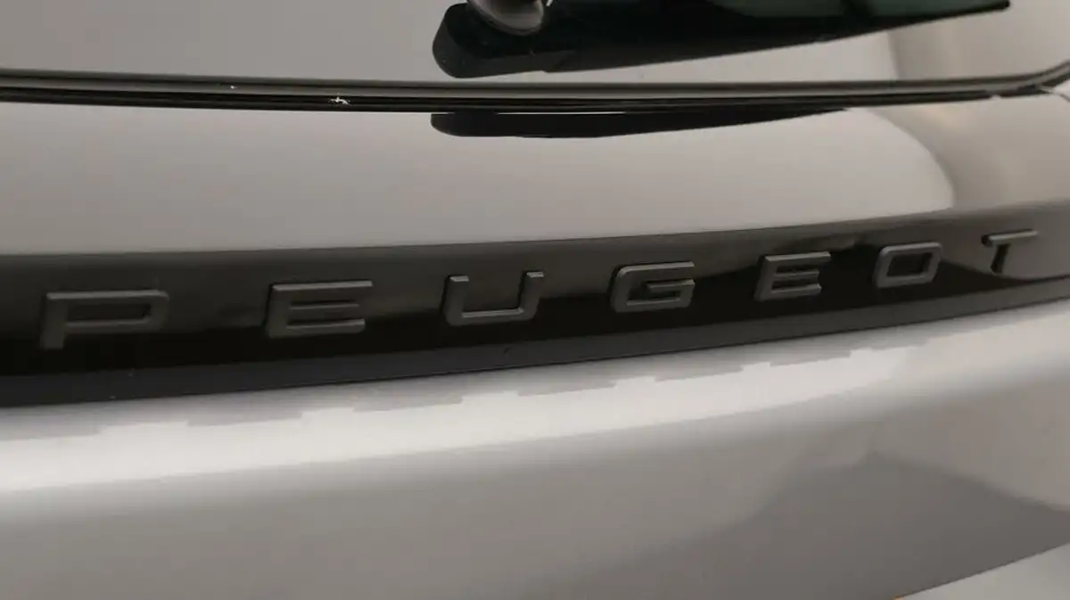 2023-peugeot-2008-suv-12-puretech-active-big-22