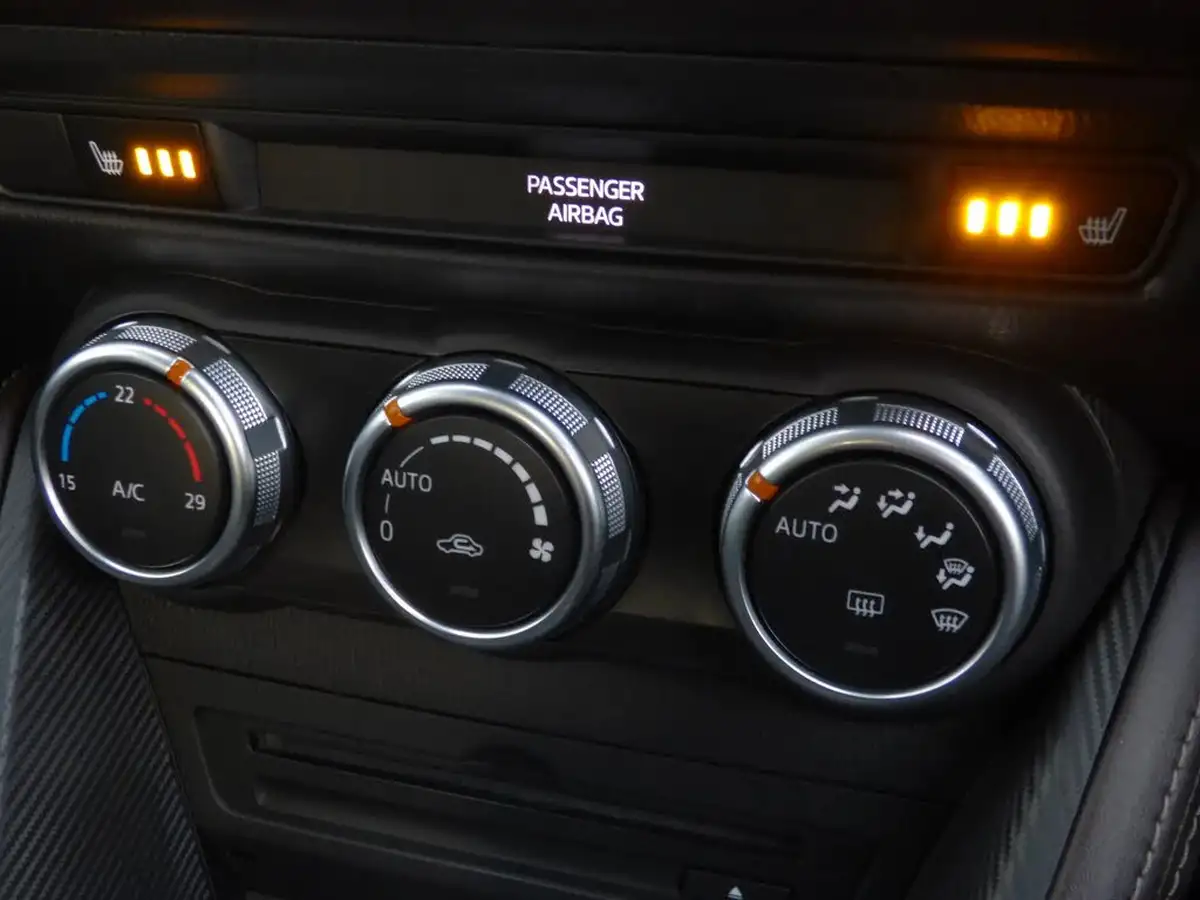 2018-mazda-mazda2-15-gt-sport-nav-115ps-ss-big-18