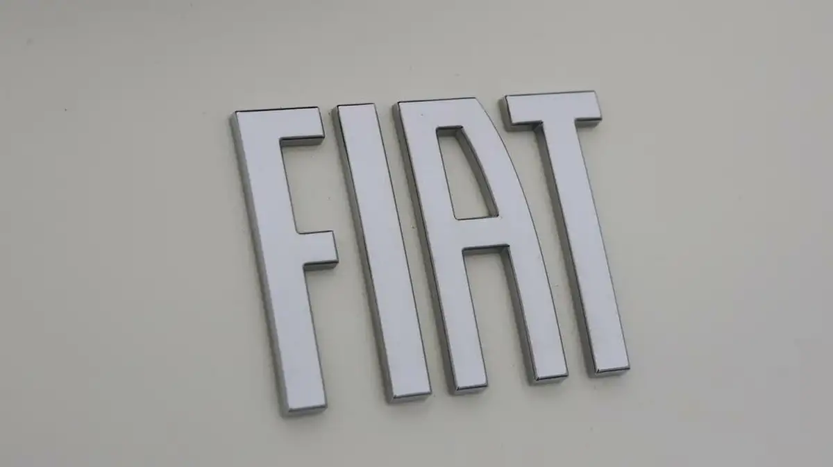 2021-fiat-500-e-icon-big-19