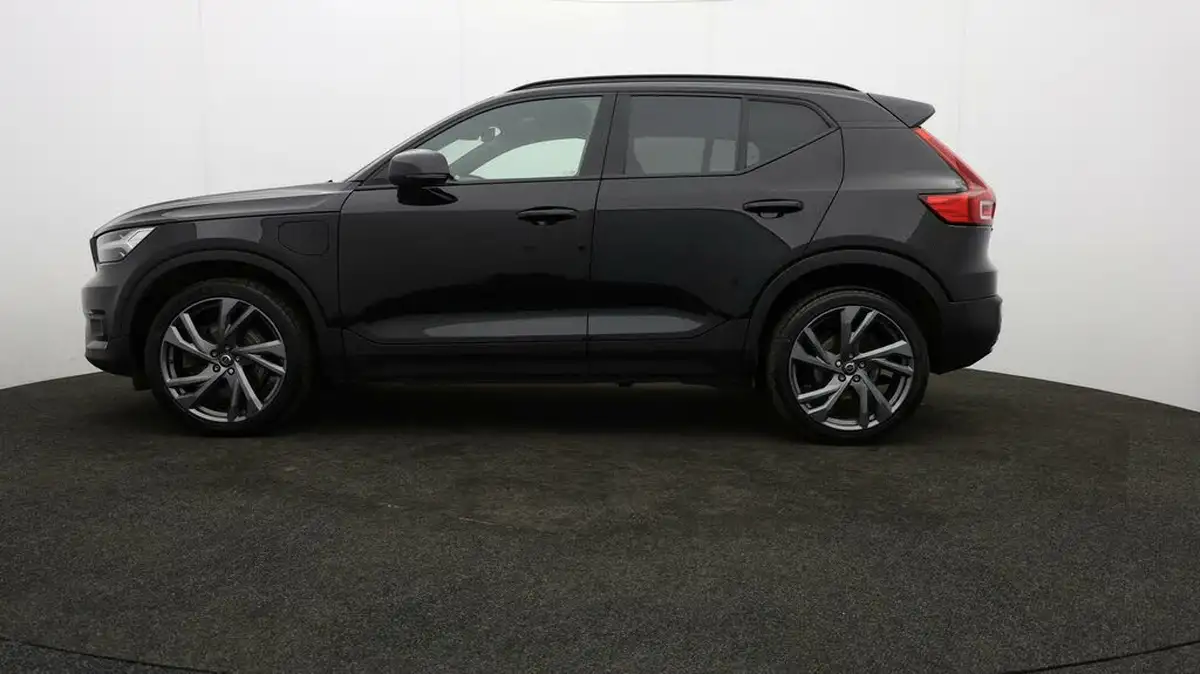 2020-volvo-xc40-15-t5-r-design-pro-plug-in-hybrid-big-3