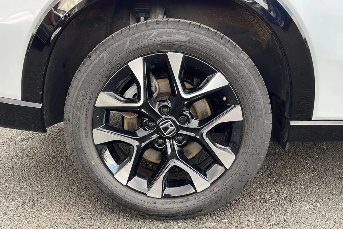 2024-honda-zr-v-20-i-mmd-advance-big-12