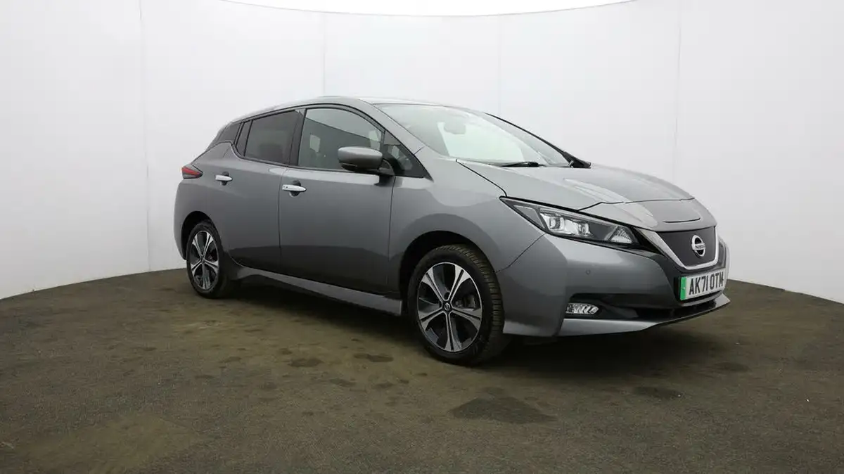 2021-nissan-leaf-e-e-tekna-big-48