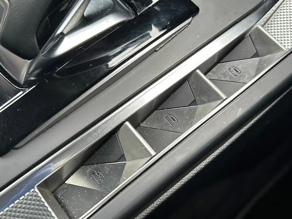 2023-ds-ds-3-crossback-12-puretech-performance-line-130ps-big-17