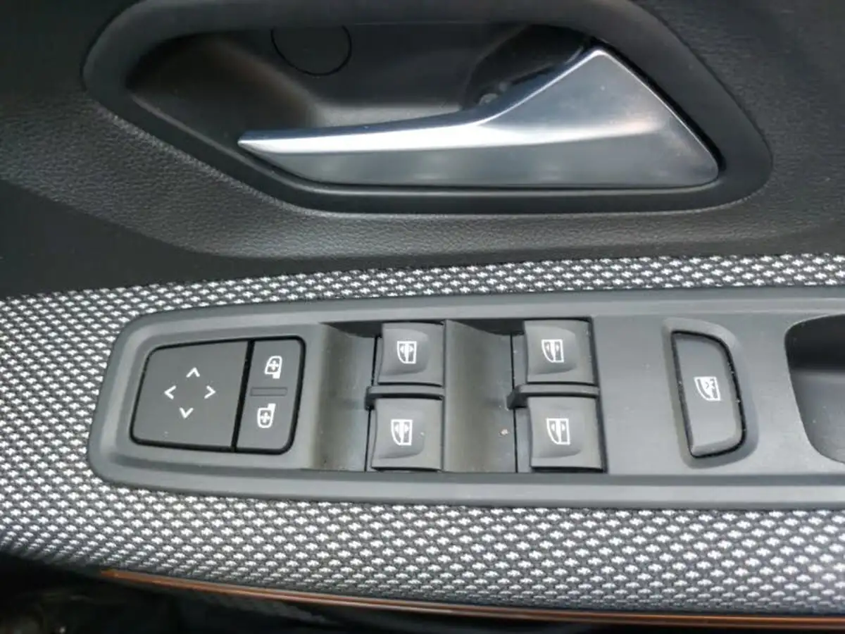 2022-dacia-sandero-stepway-10-tce-comfort-90bhp-auto-big-14