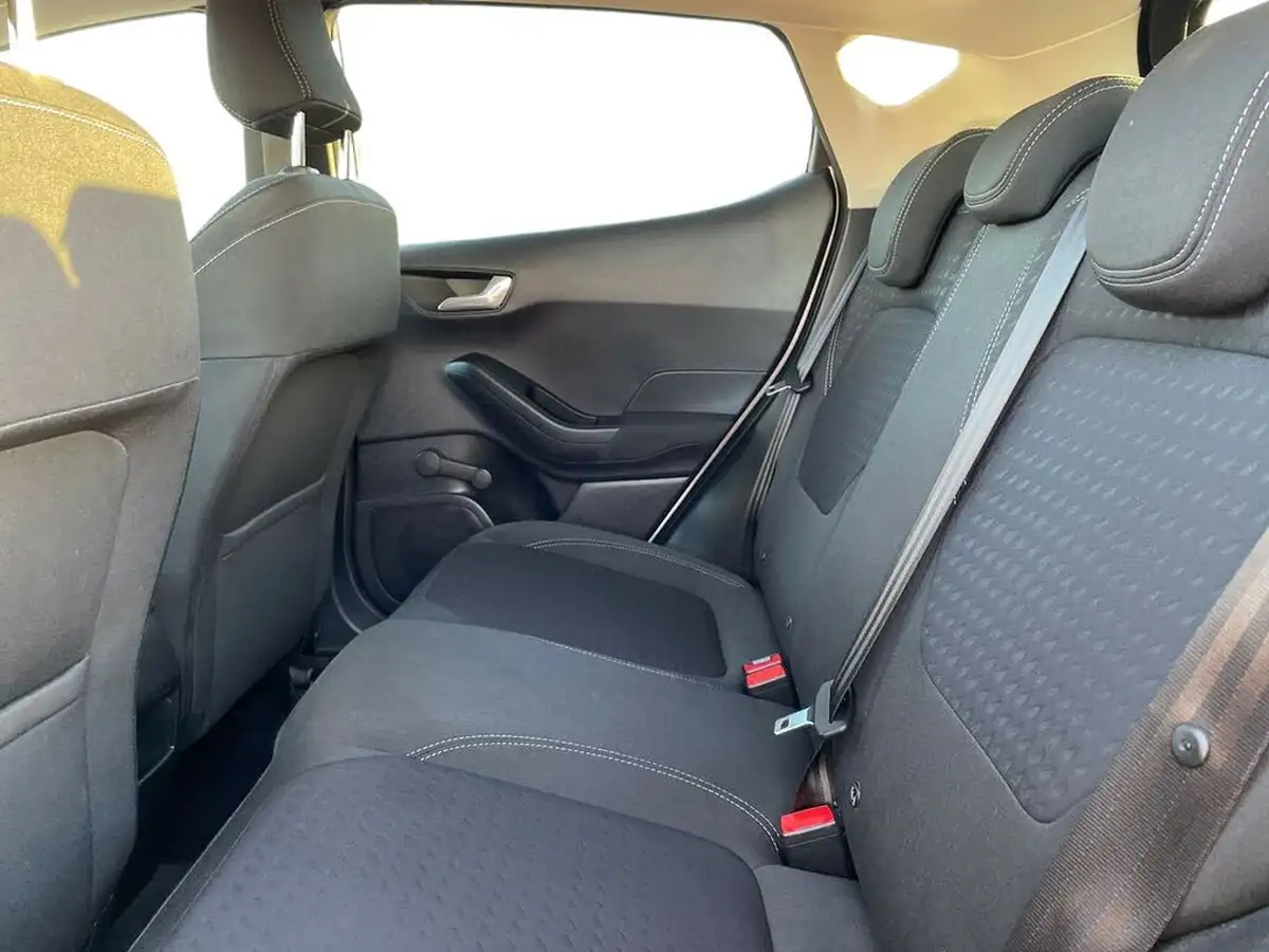 2019-ford-fiesta-10t-titanium-125ps-5d-big-9