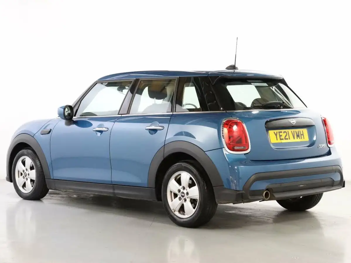 2021-mini-cooper-15-cooper-classic-hatchback-5d-auto-big-4