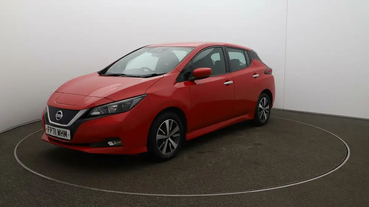 2021-nissan-leaf-e-acenta-big-3