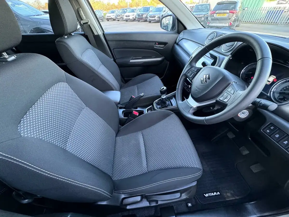 2022-suzuki-vitara-14-boosterjet-sz-t-big-15