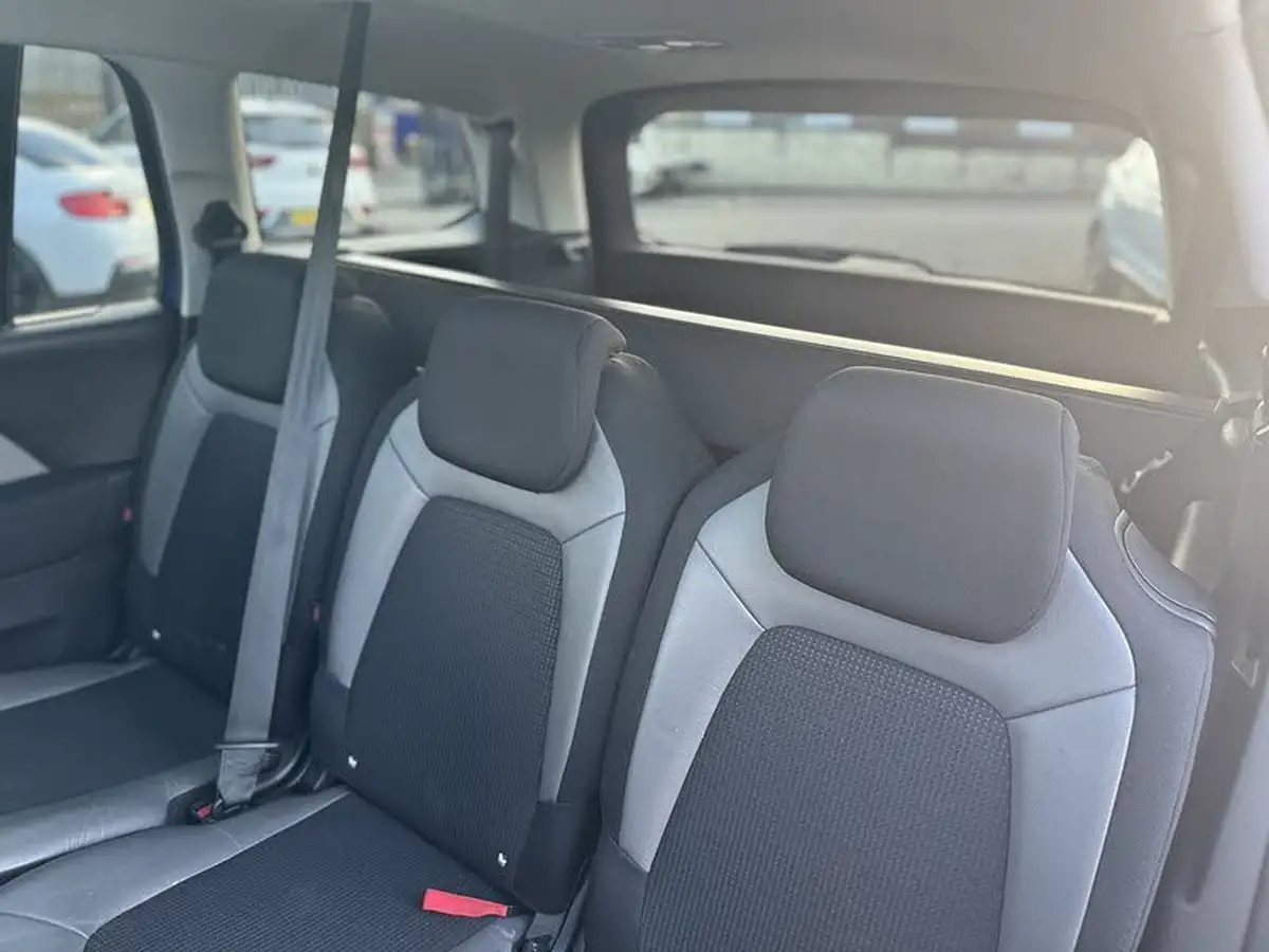 2018-citroen-grand-c4-spacetourer-15bluehdi-flair-big-13