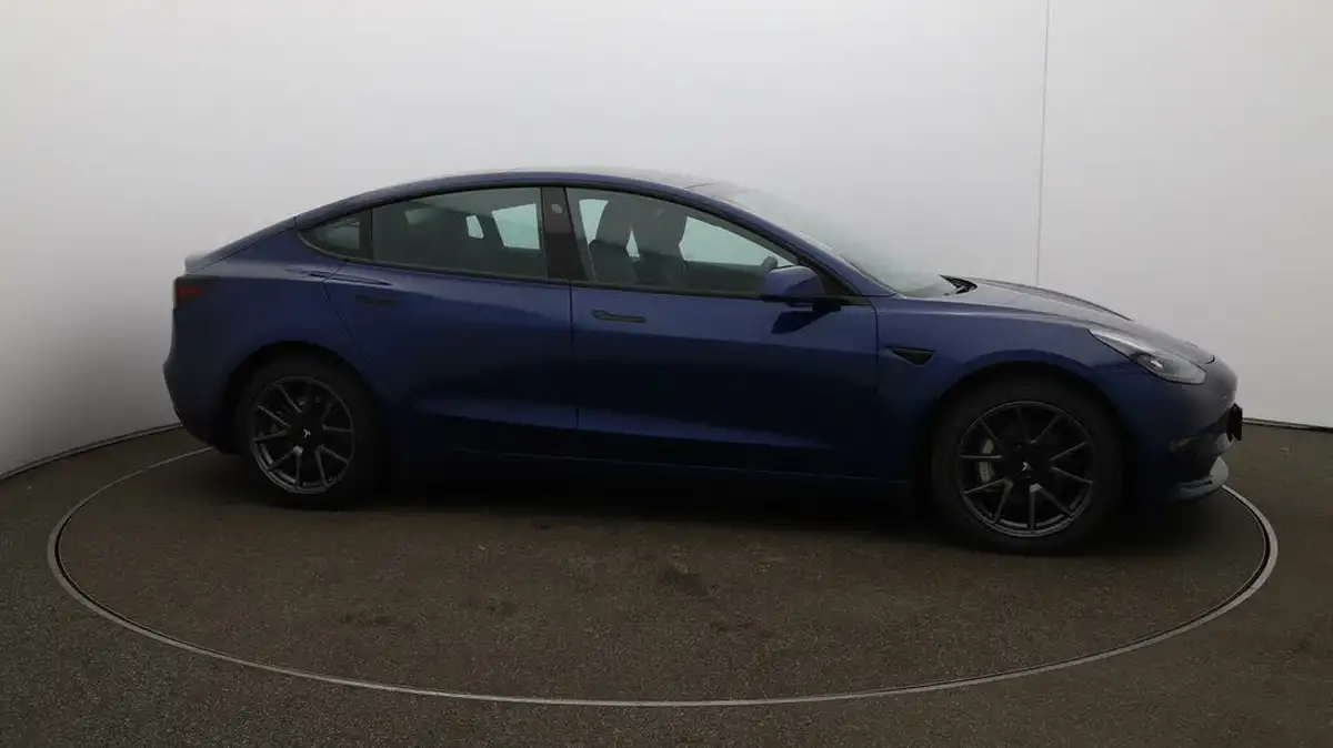 2021-tesla-model-3-e-long-range-awd-big-45