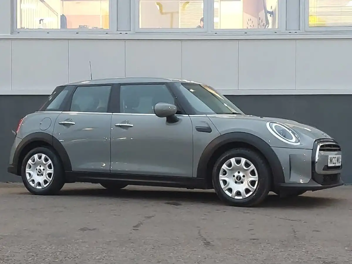 2022-mini-cooper-15-one-classic-5d-big-18