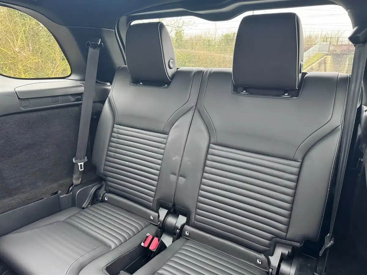 2021-land-rover-discovery-30-d300-r-dynamic-hse-big-23