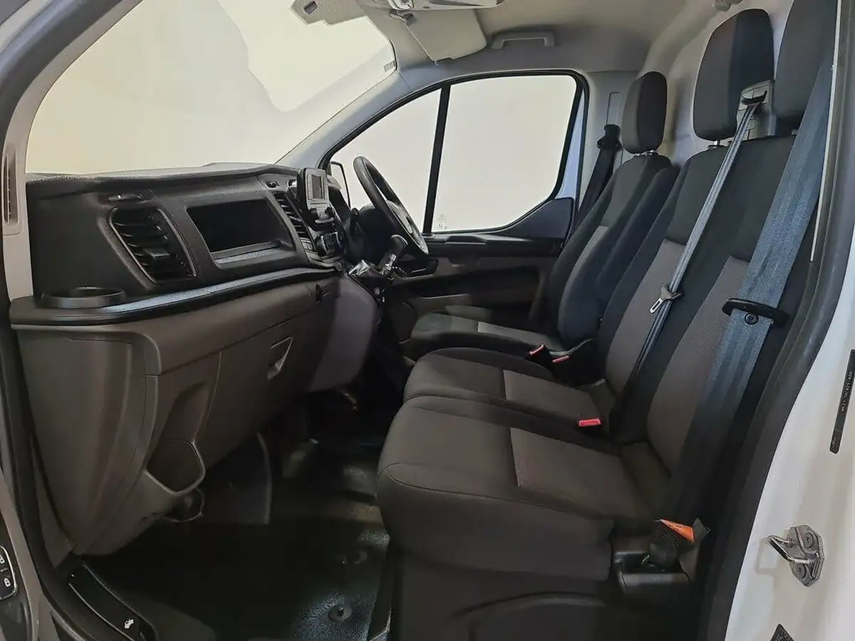 2022-ford-transit-custom-20tdci-300-l1h1-leader-105pseu6dt-panel-van-big-15