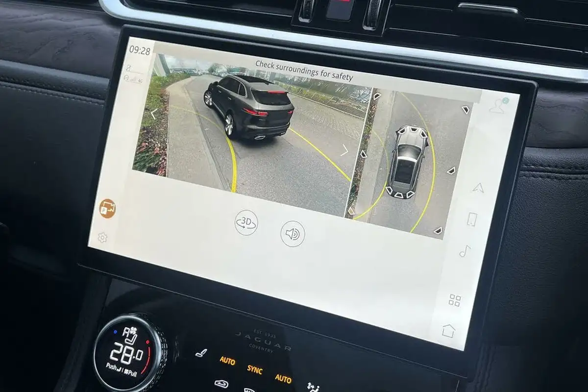 2021-jaguar-f-pace-20-d200-hse-mhev-big-6