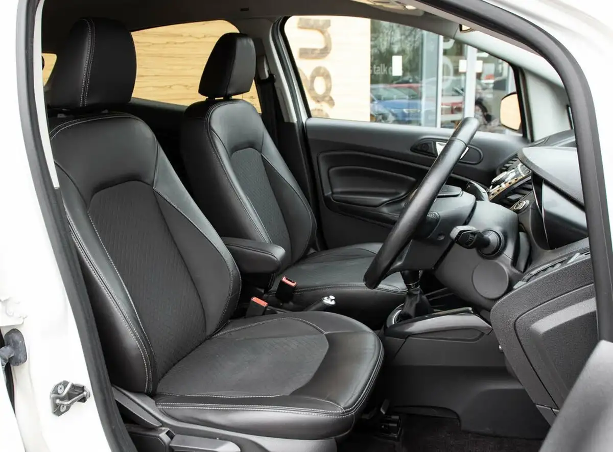 2017-ford-ecosport-10t-titanium-s-140ps-big-28