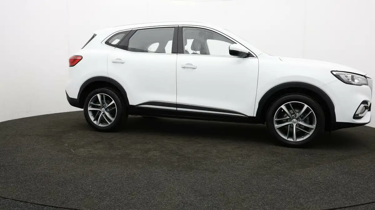 2022-mg-hs-15t-gdi-excite-162ps-dct-big-40