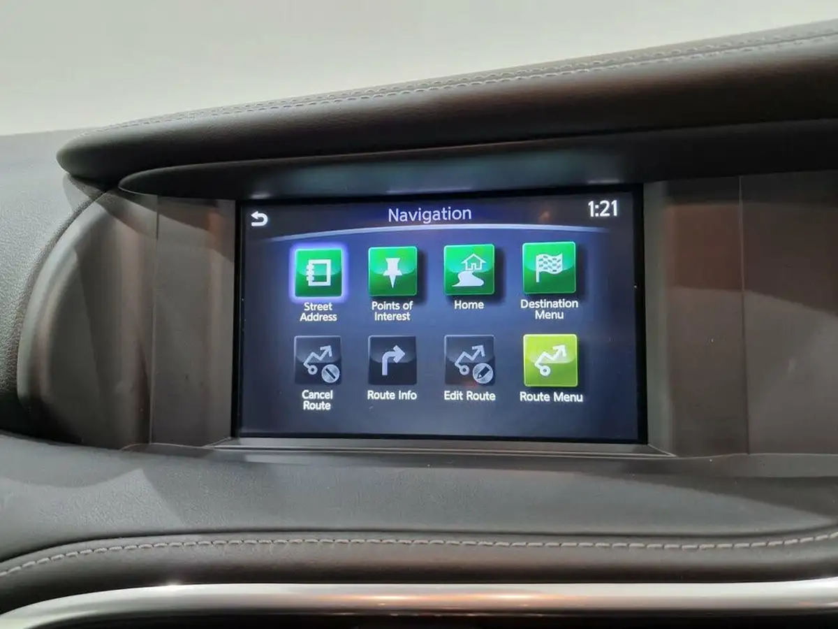 2019-infiniti-q30-22d-sport-big-28