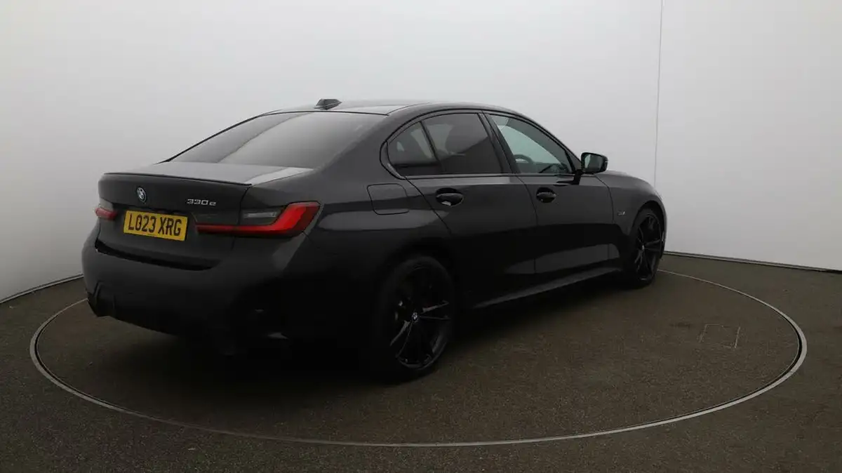 2023-bmw-3-series-20-330e-m-sport-saloon-4d-big-53