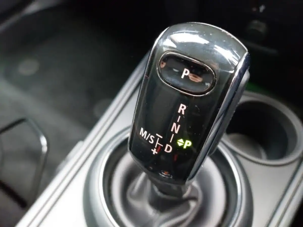 2020-mini-countryman-15-cooper-classic-auto-big-11