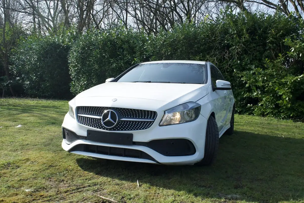 2016-mercedes-benz-a-class-15d-a180d-amg-line-ss-7g-dct-big-4