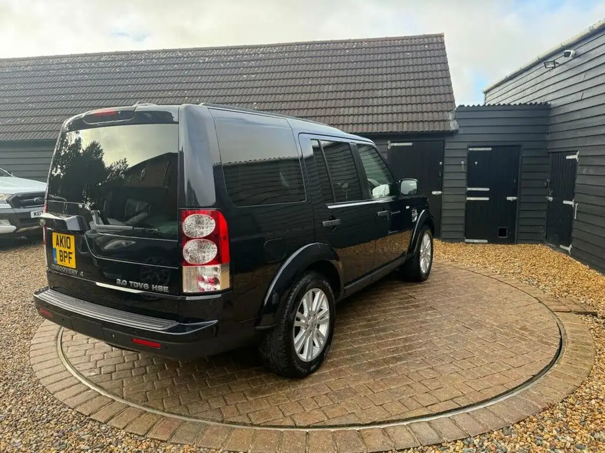 2010-land-rover-discovery-4-30tdv6-hse-big-30