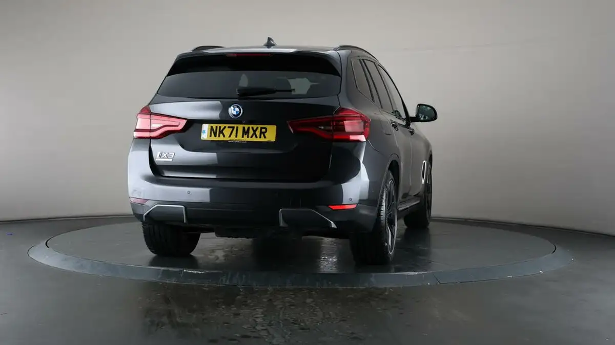 2021-bmw-ix3-e-premier-edition-big-69