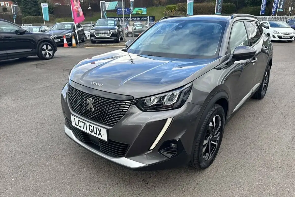 2021-peugeot-2008-suv-12-puretech-allure-premium-130bhp-big-43