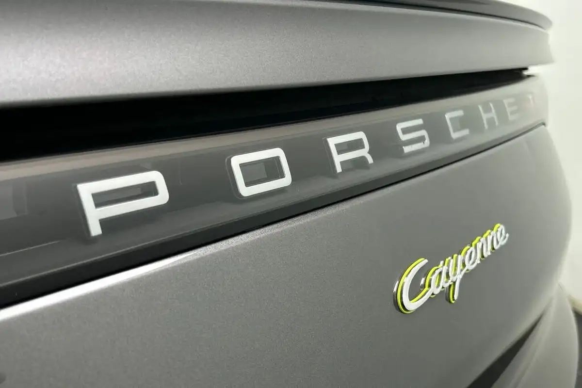 2020-porsche-cayenne-30-v6-e-hybrid-462ps-coupe-big-20