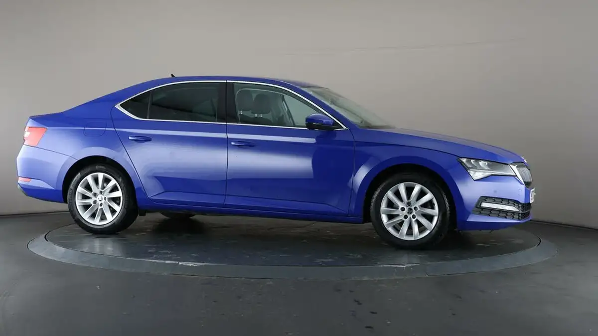 2021-skoda-superb-20tdi-se-technology-150ps-hatchback-big-57