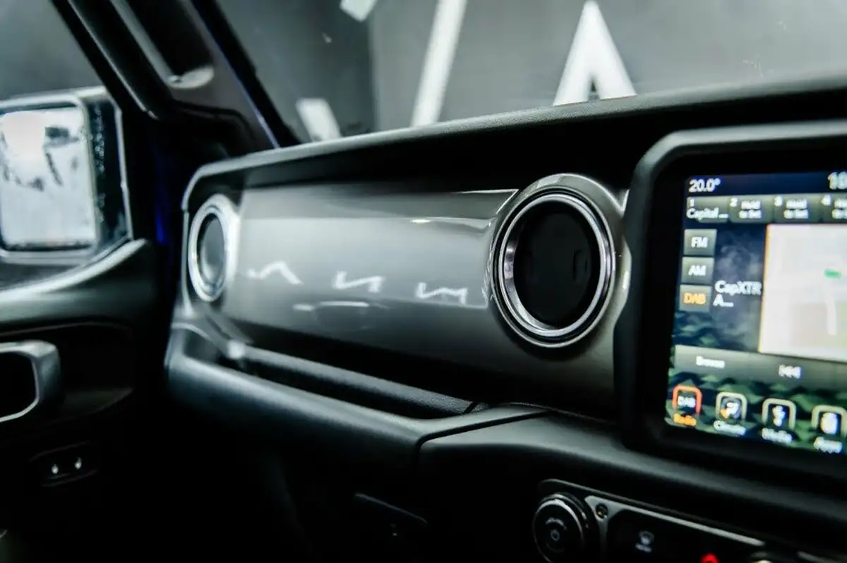 2019-jeep-wrangler-20-gme-sahara-hard-5d-big-17