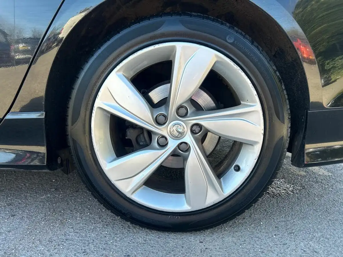 2019-vauxhall-insignia-grand-sport-15-turbo-sri-vx-line-nav-ss-big-8