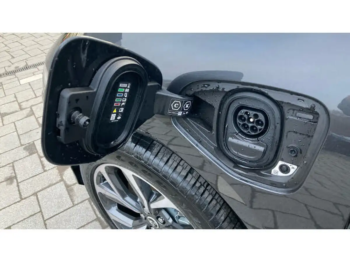 2025-jaguar-i-pace-ev400-r-dynamic-hse-black-big-26