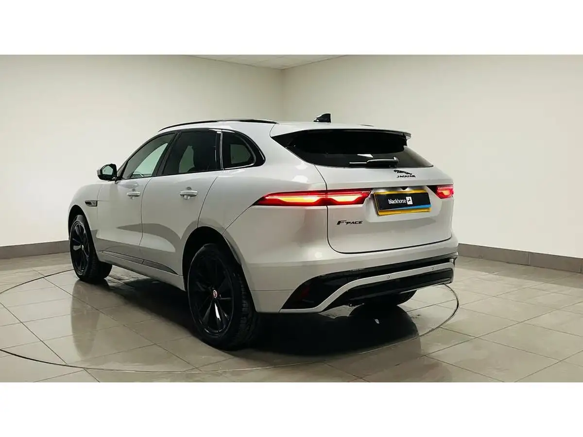 2022-jaguar-f-pace-20-d200-r-dynamic-se-big-5