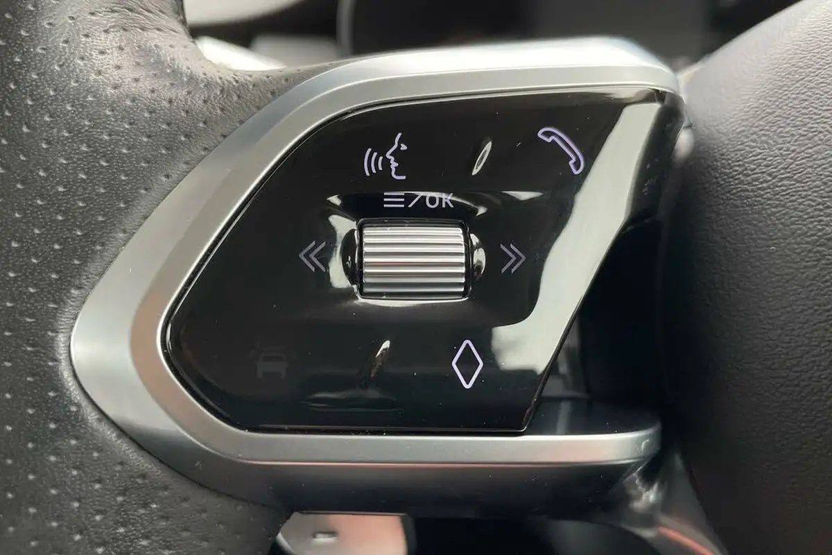 2022-jaguar-e-pace-20-d200-r-dynamic-s-big-37