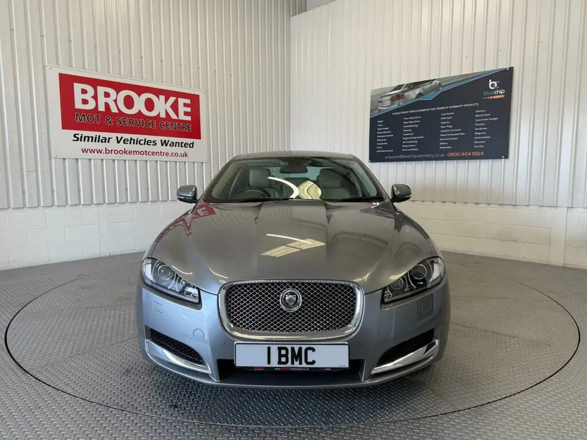 2013-jaguar-xf-30td-premium-luxury-ss-saloon-4d-auto-big-4