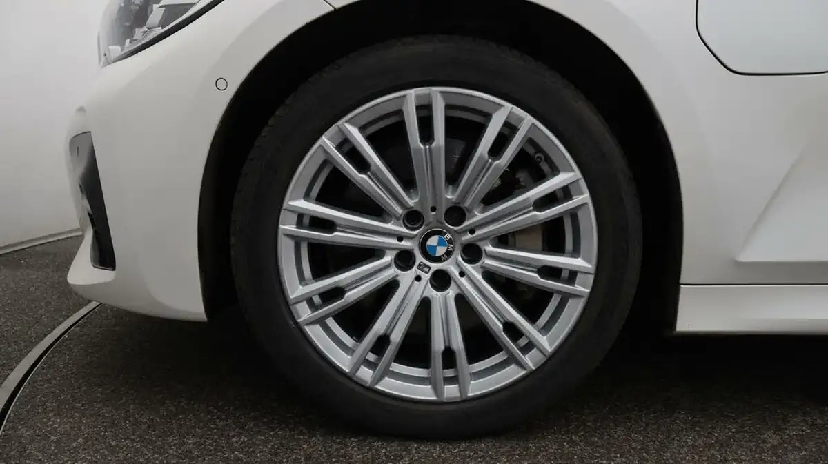 2019-bmw-3-series-20-330e-m-sport-plus-pack-big-18