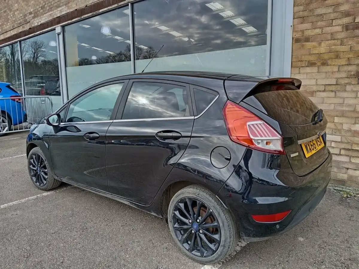 2016-ford-fiesta-10t-titanium-x-100ps-ss-5d-big-3