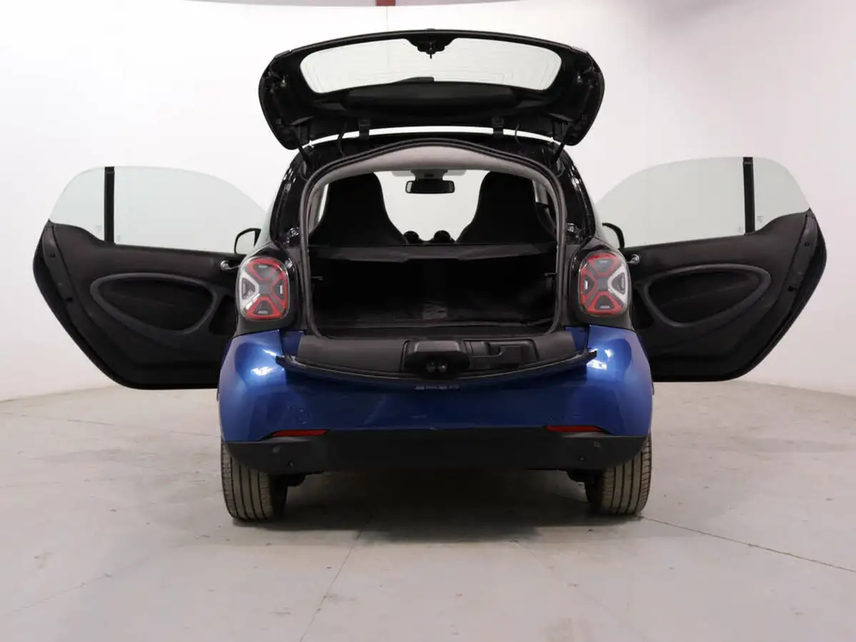 2021-smart-fortwo-eq-exclusive-coupe-big-42