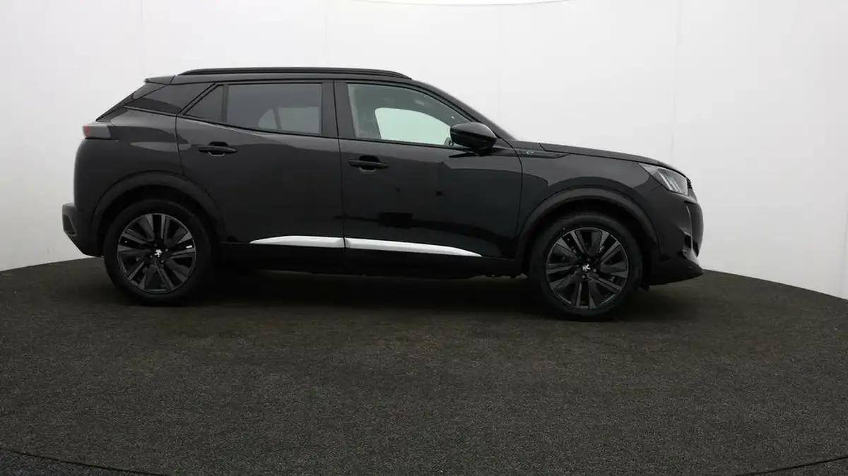 2022-peugeot-2008-suv-e-gt-premium-big-38